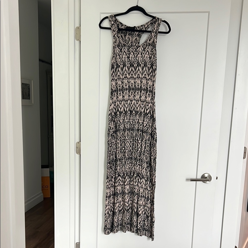 Patterned Sleeveless Maxi Dress